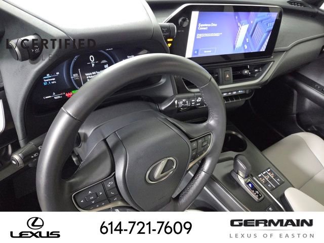 Used 2025 Lexus UX 300h 300h Premium image 16