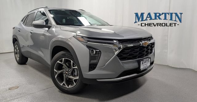 New 2026 Chevrolet Trax LT w/ Sunroof Package