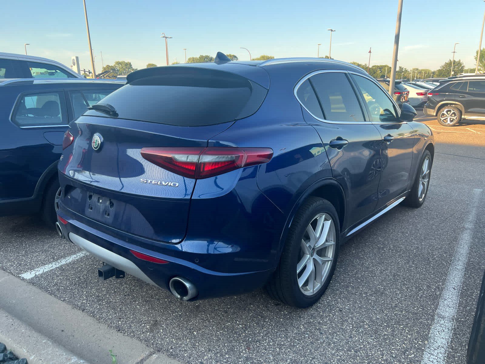 Used 2021 Alfa Romeo Stelvio Ti w/ Premium Package AWD/4WD image 3
