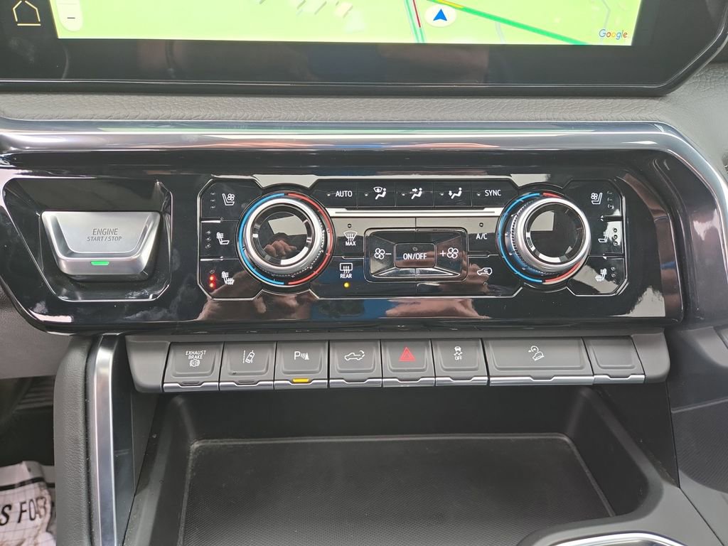 Certified 2024 GMC Sierra 2500 Denali w/ Denali Reserve Package image 27