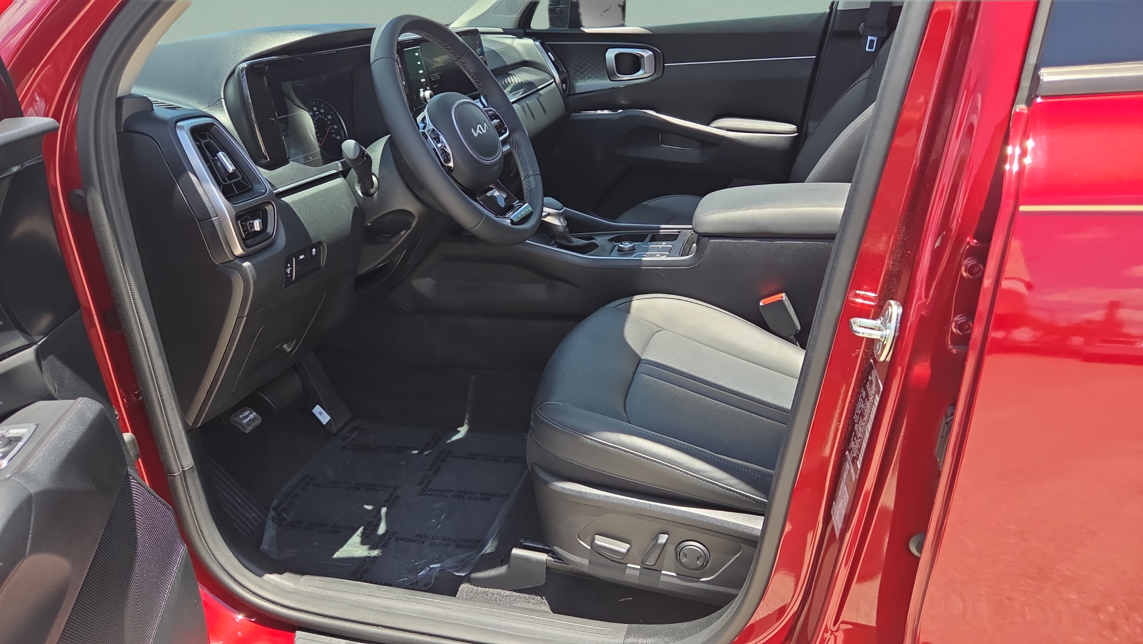 Certified 2023 Kia Sorento S w/ Panoramic Sunroof Package FWD image 10