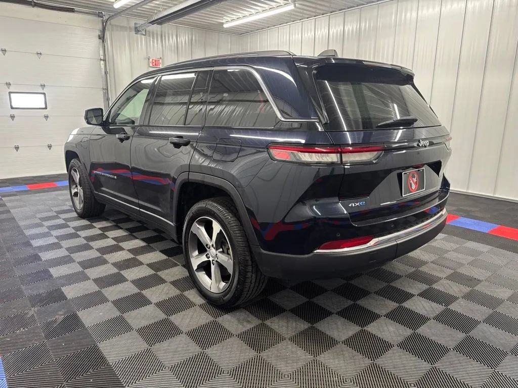 Used 2022 Jeep Grand Cherokee Limited 4xe AWD/4WD image 5