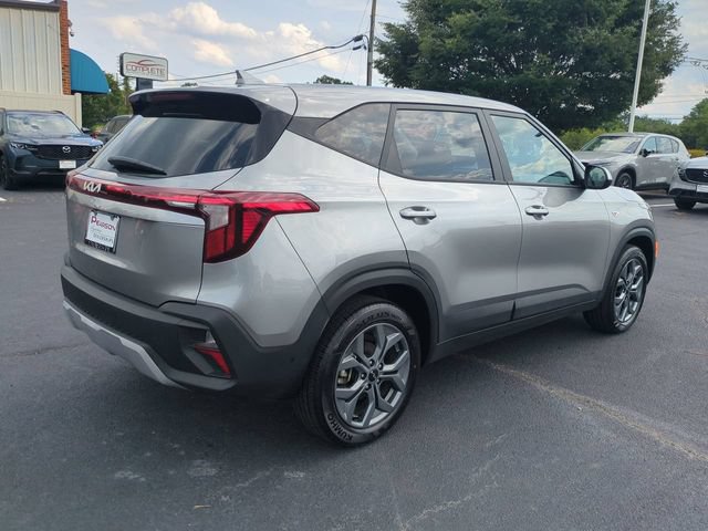 Used 2026 Kia Seltos LX FWD image 4
