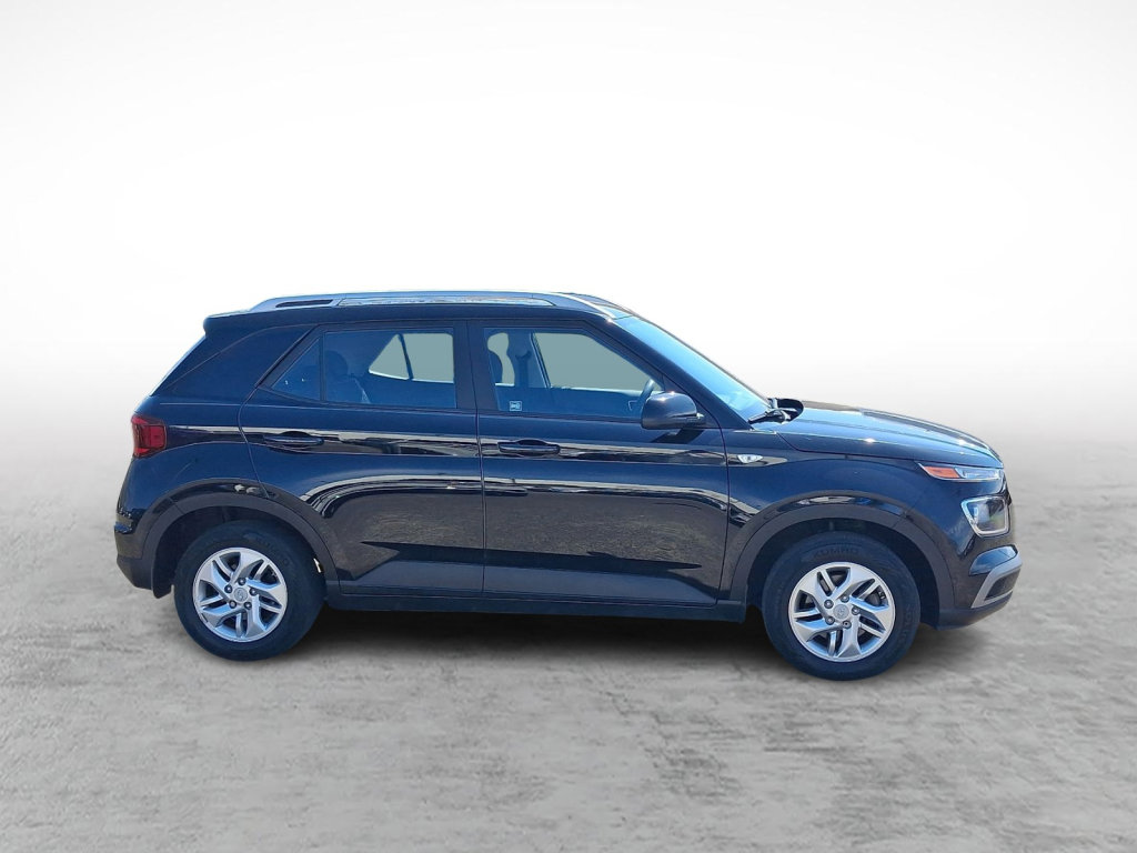 Used 2020 Hyundai Venue SEL image 6