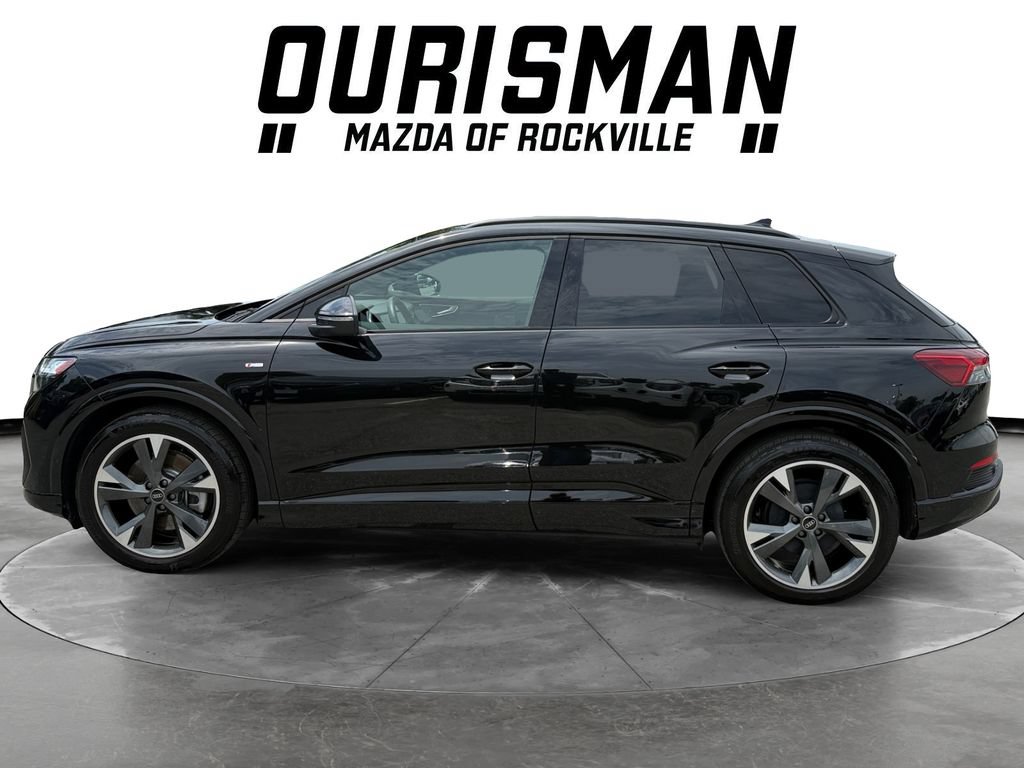 Used 2024 Audi Q4 e-tron Premium Plus w/ Premium Plus AWD/4WD image 3