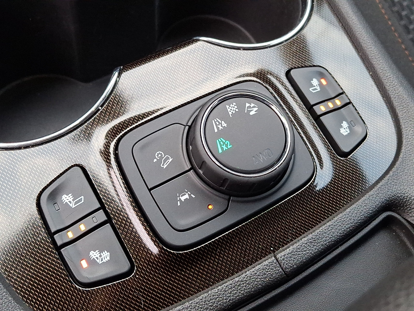 Used 2023 GMC Acadia AT4 AWD/4WD image 25
