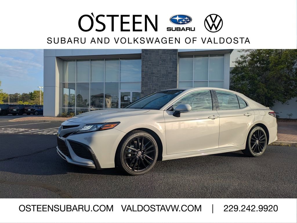 Used 2023 Toyota Camry XSE image 1