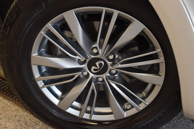 Used 2022 INFINITI QX80 Luxe w/ Cargo Package AWD/4WD image 30