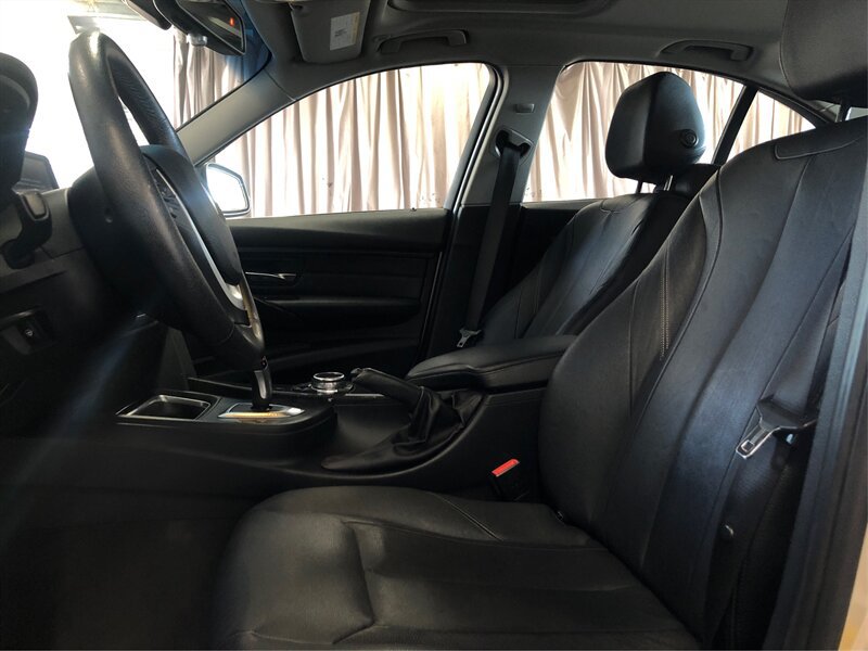 Used 2015 BMW 335i Sedan RWD image 9