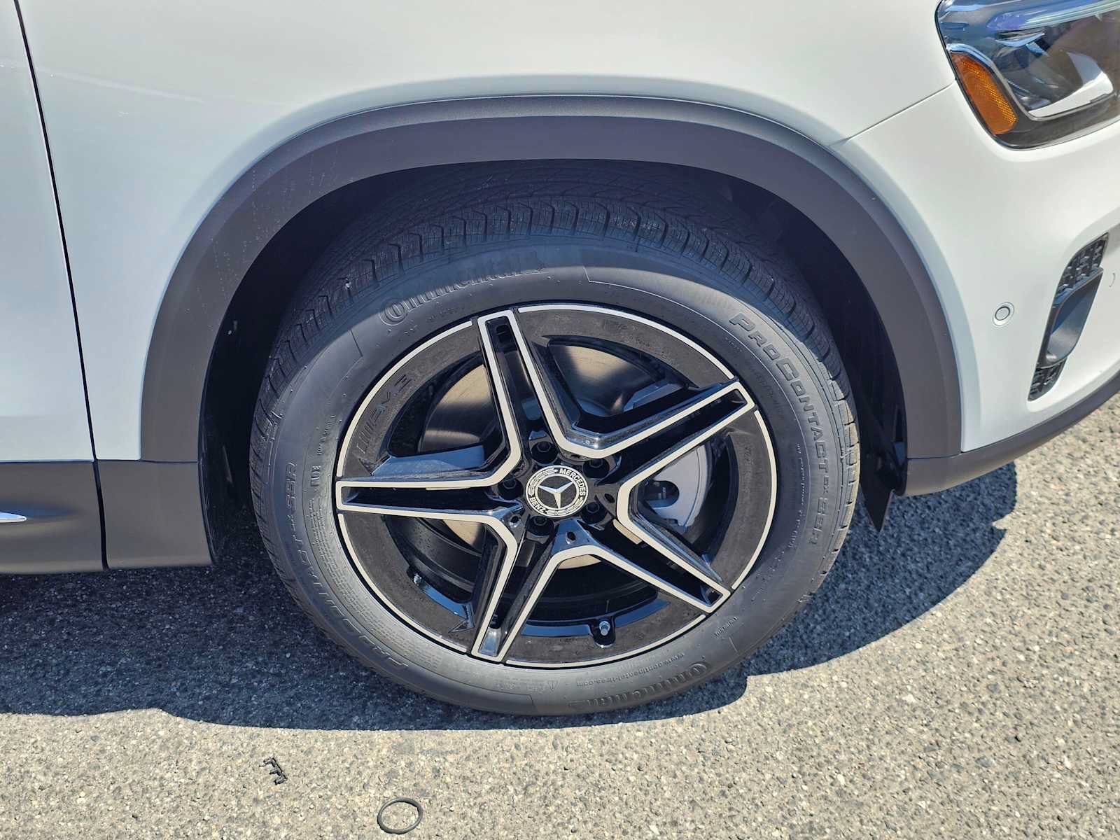 New 2026 Mercedes-Benz GLB 250 image 9