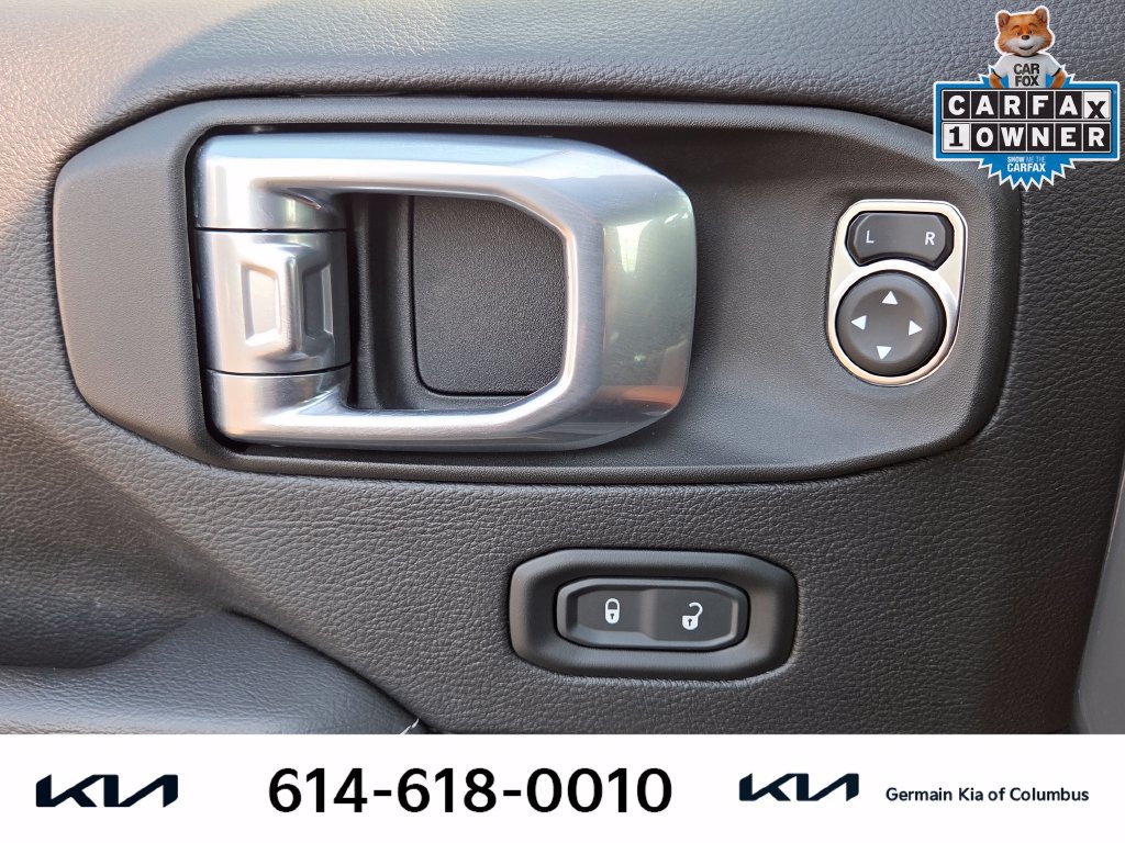 Used 2022 Jeep Gladiator Overland w/ Trailer Tow Package AWD/4WD image 25