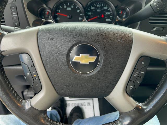 Used 2011 Chevrolet Silverado 2500 LT w/ Interior Plus Package image 18