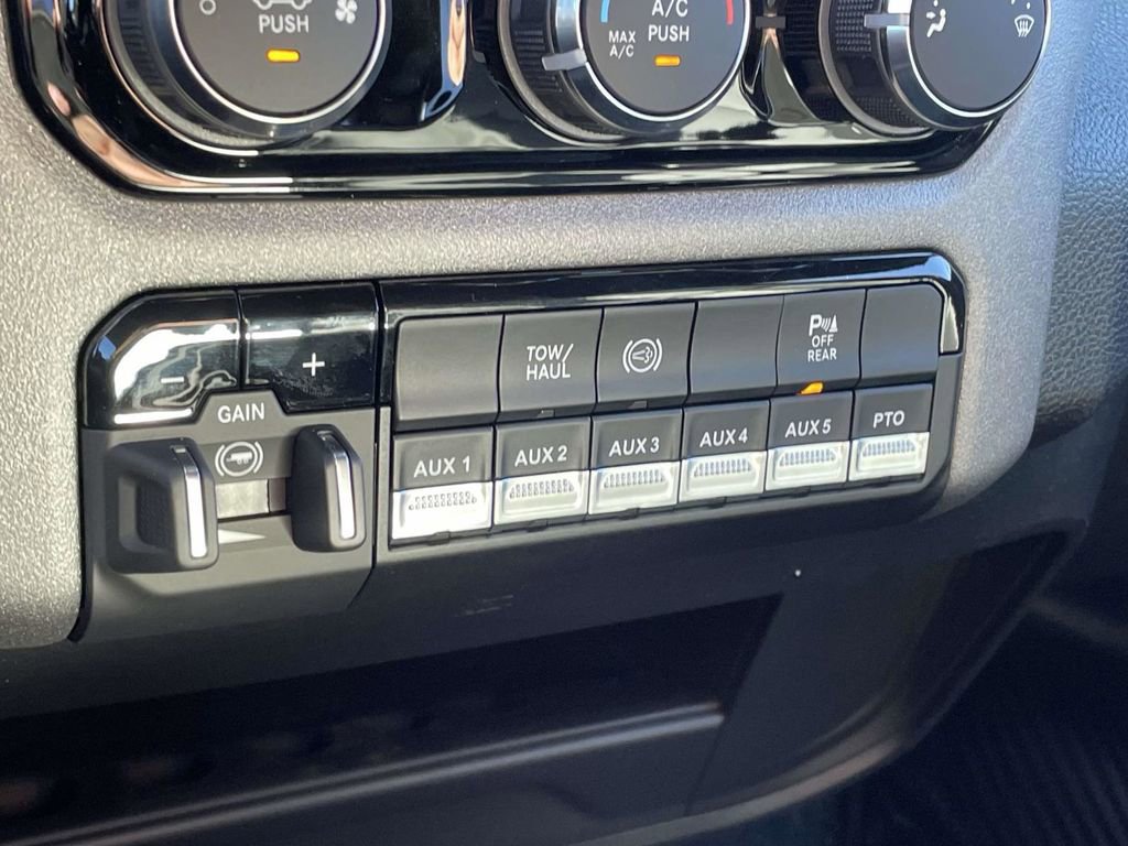New 2026 RAM 4500 Tradesman w/ Chrome Appearance Group AWD/4WD image 37
