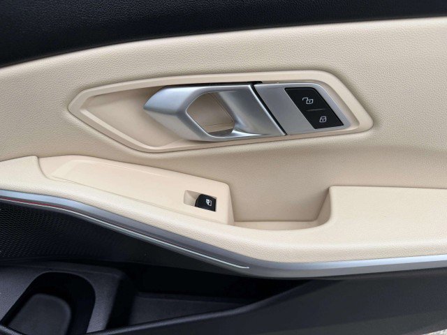 Used 2023 BMW 330i xDrive Sedan w/ Driving Assistance Package image 44