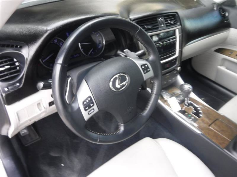 Used 2011 Lexus IS 250 w/ Premium Pkg Value Edition RWD image 27
