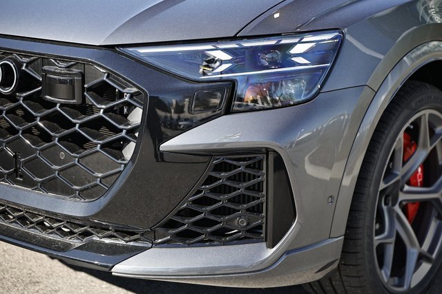 New 2026 Audi RS Q8 performance image 13