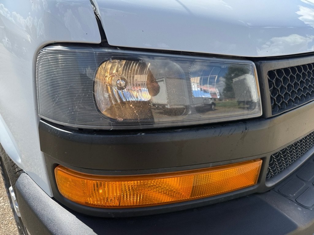 Used 2021 Chevrolet Express 2500 w/ Driver Convenience Package RWD image 29
