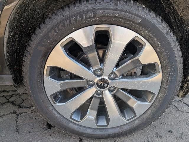 Used 2021 Kia Telluride S image 29