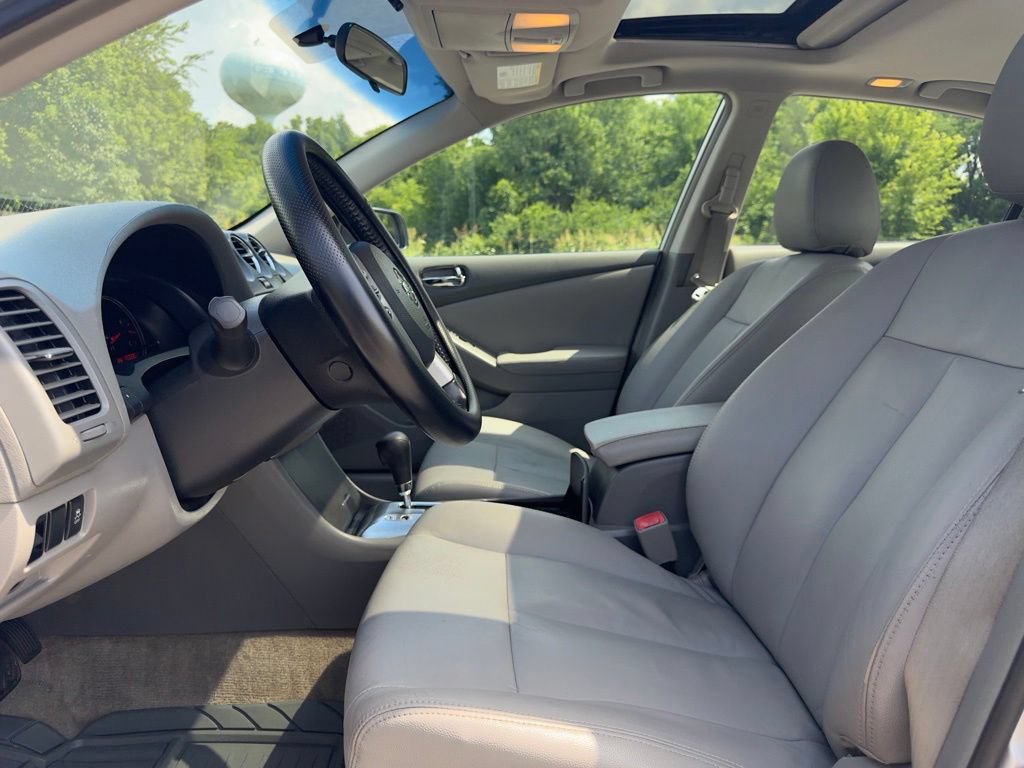 Used 2011 Nissan Altima 2.5 S w/ Convenience Pkg FWD image 19