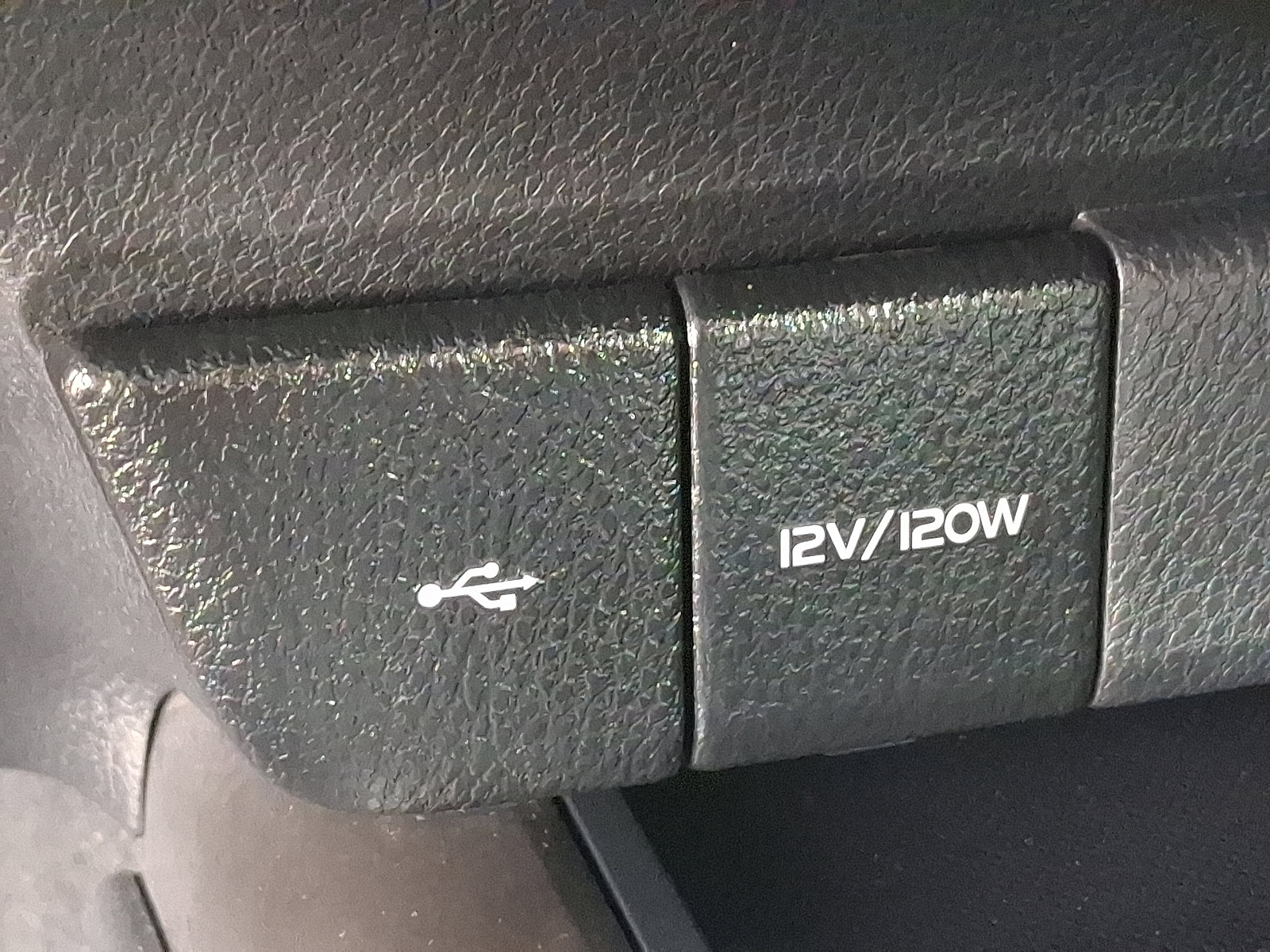 Used 2023 Toyota Camry LE image 27