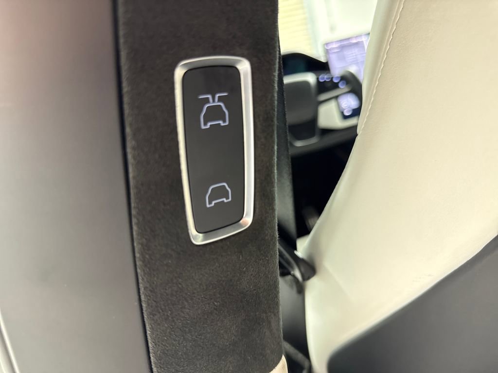 Used 2022 Tesla Model X AWD/4WD image 13