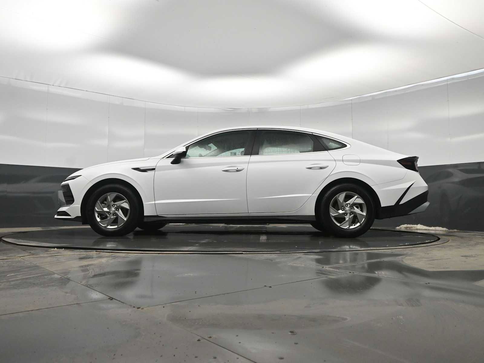 Certified 2025 Hyundai Sonata SE image 37