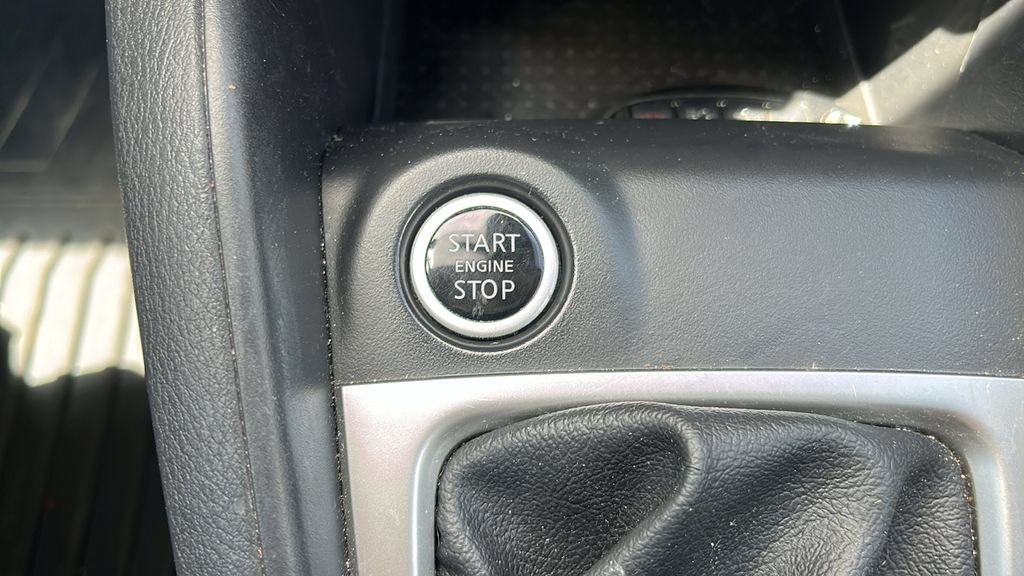 Used 2020 Nissan Versa S FWD image 20
