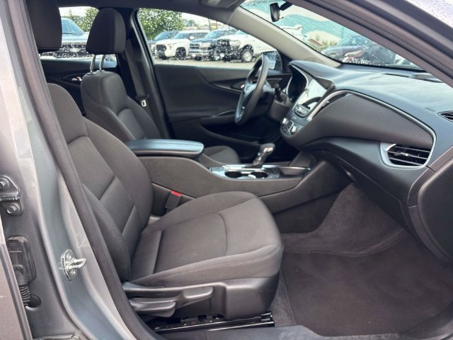 Used 2024 Chevrolet Malibu LT FWD image 17