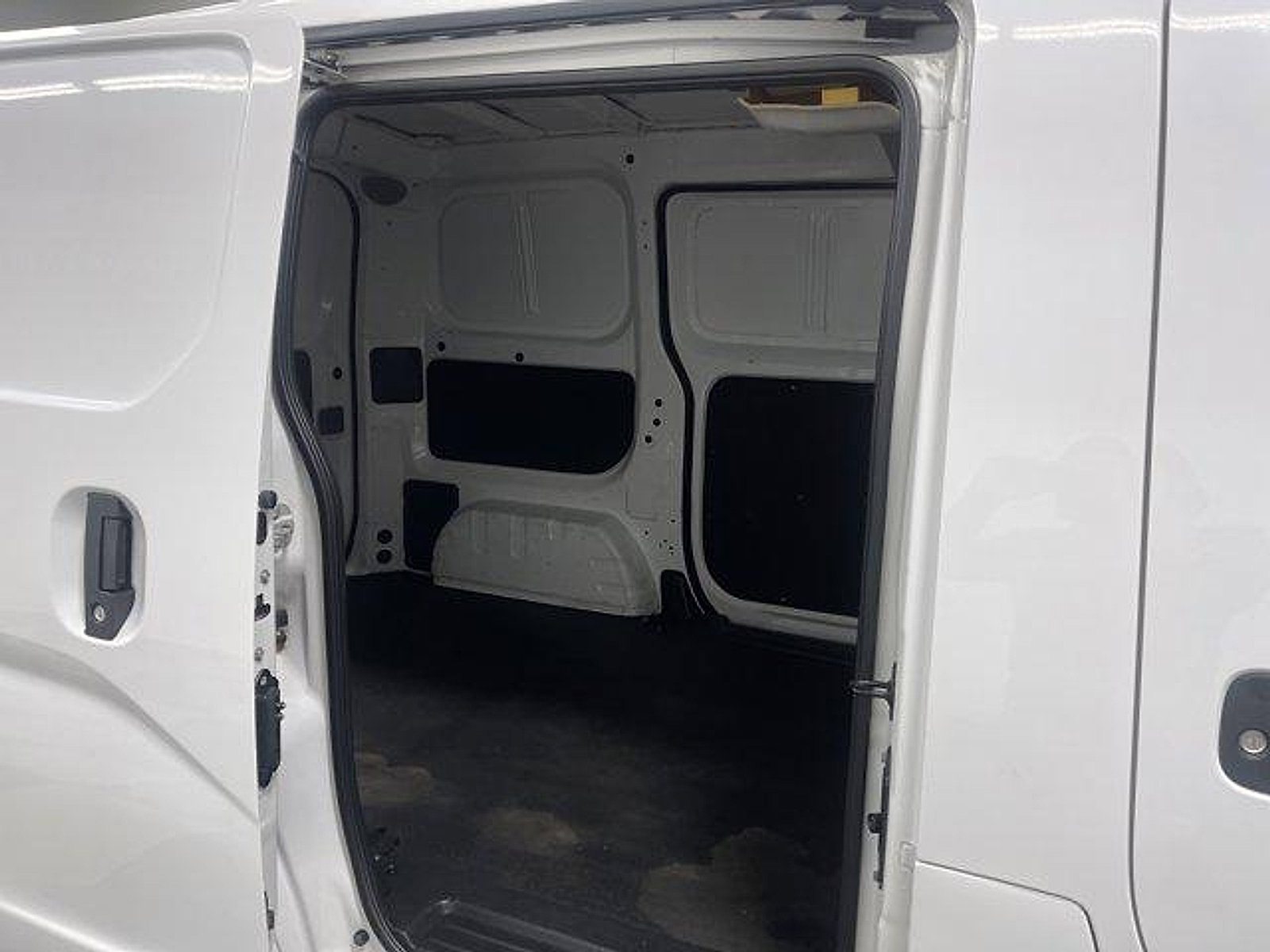Used 2017 Chevrolet City Express LS FWD image 12