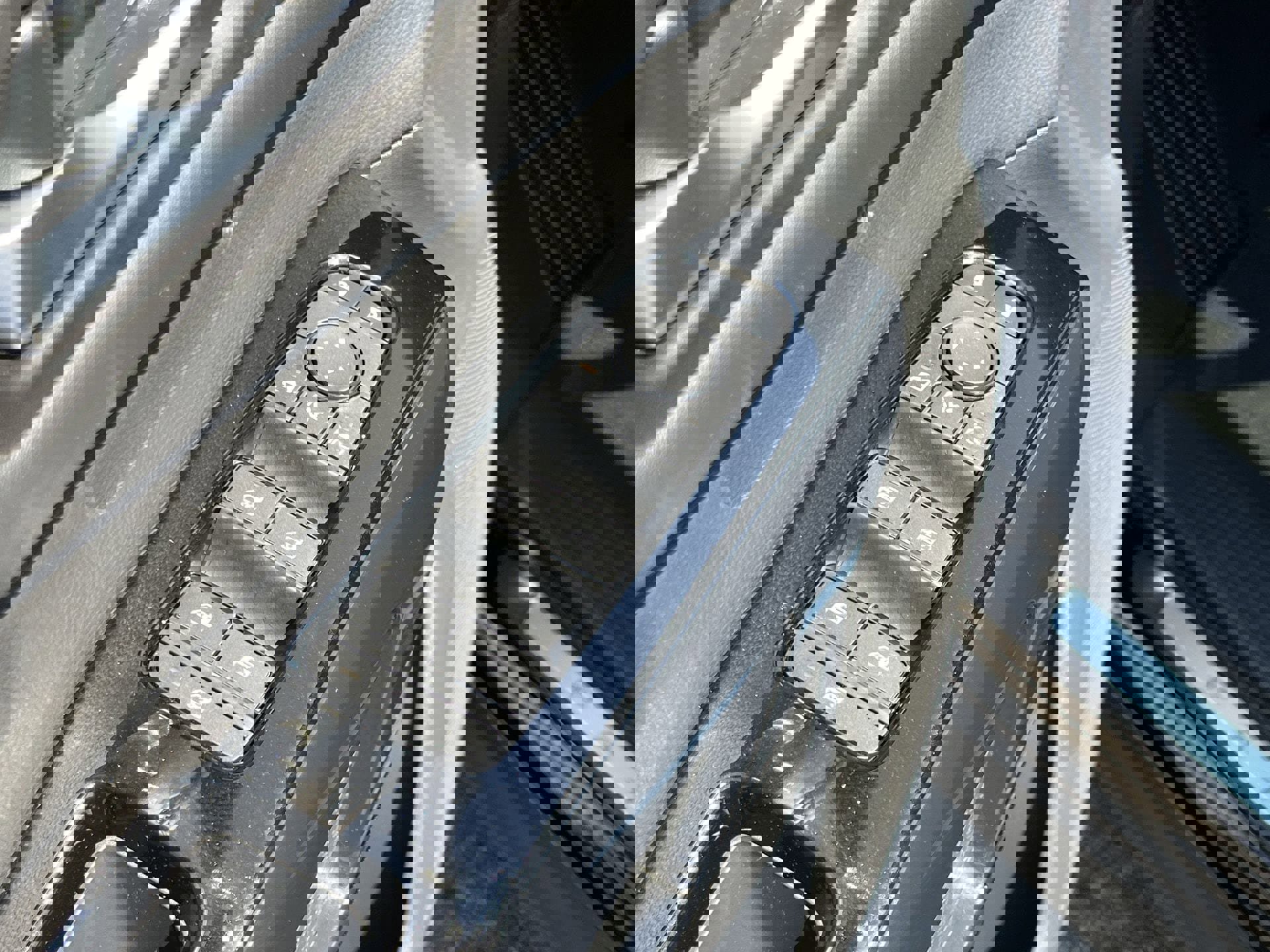 New 2026 Nissan Pathfinder Platinum image 18