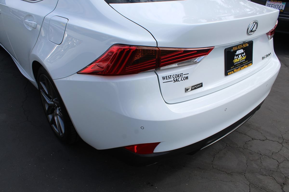 Used 2019 Lexus IS 300 F Sport w/ F Sport Package RWD image 16