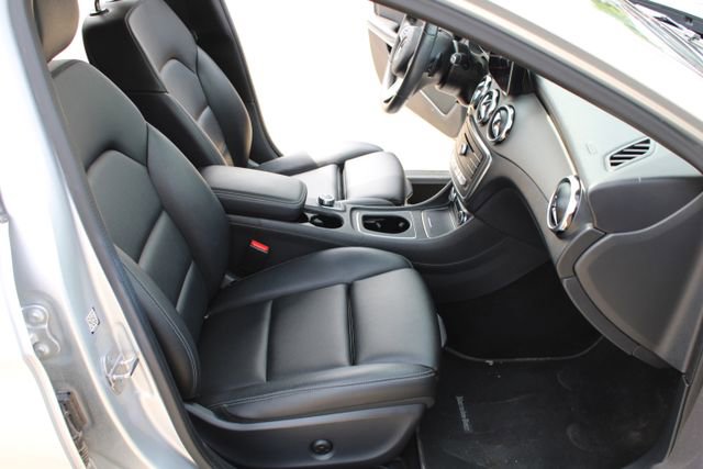 Used 2019 Mercedes-Benz GLA 250 image 40