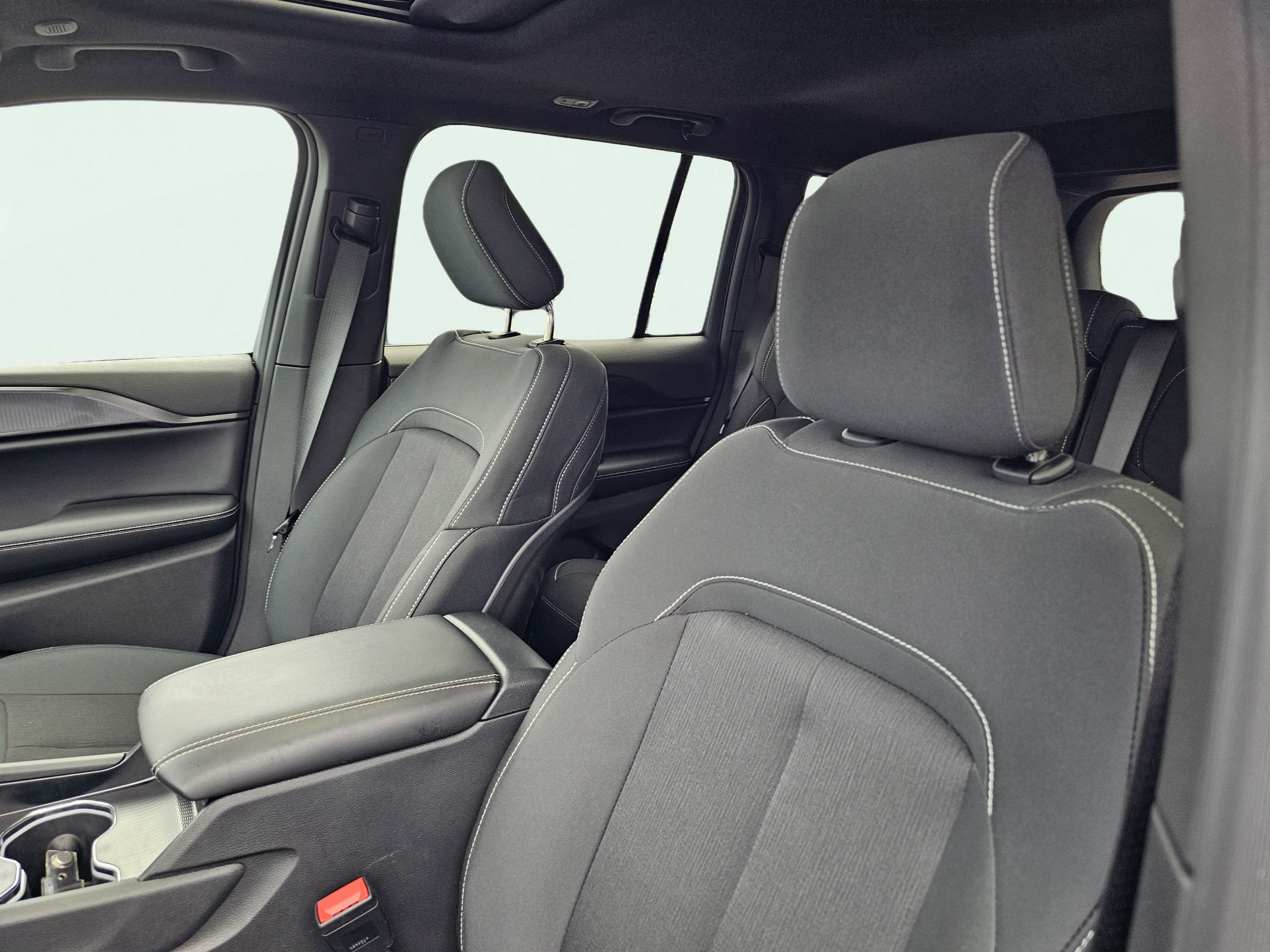 New 2026 Jeep Grand Cherokee Laredo X RWD image 18