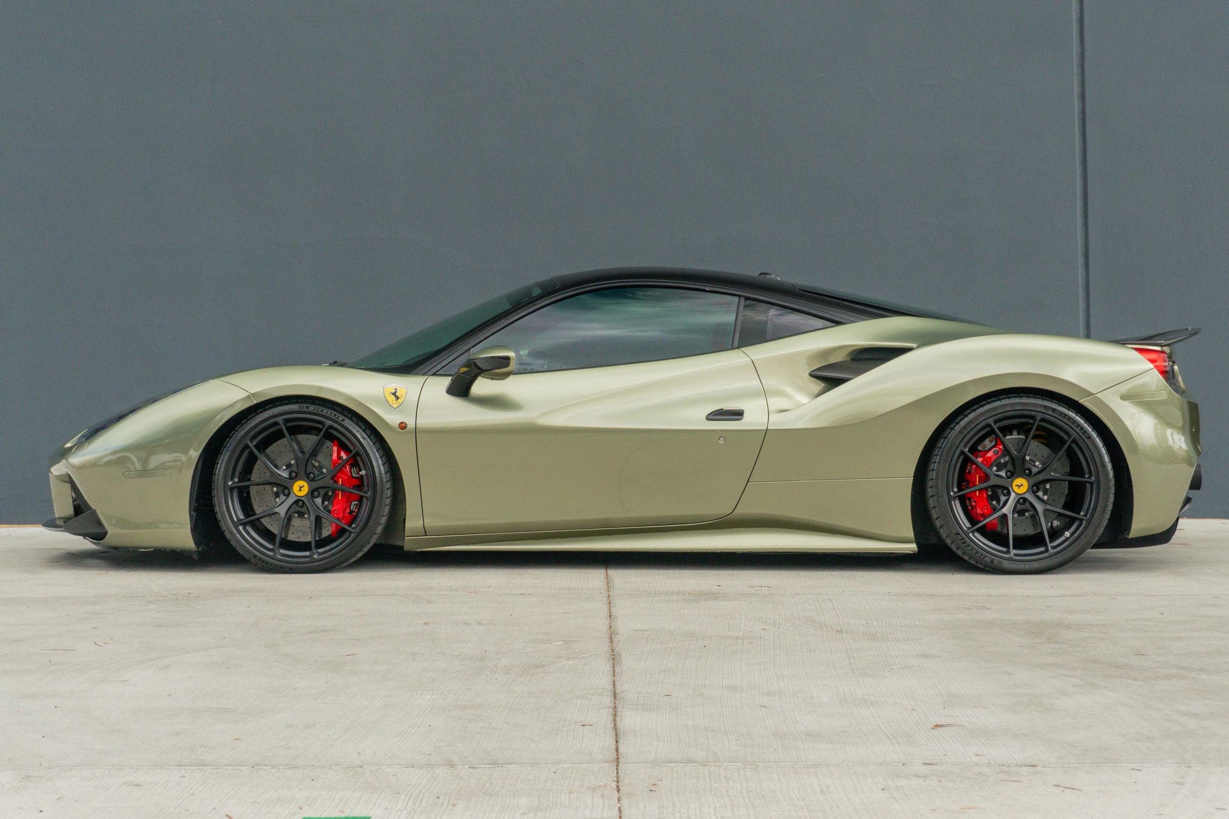 Used 2018 Ferrari 488 GTB image 2