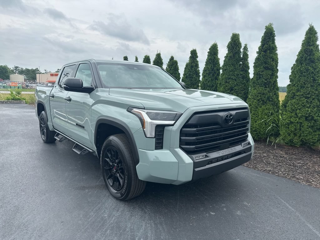 Used 2024 Toyota Tundra SR5 w/ SR5 Convenience Package AWD/4WD image 2