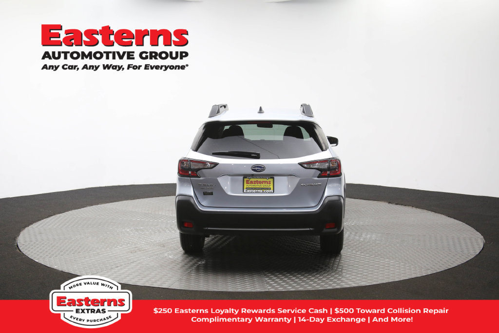 Used 2023 Subaru Outback Premium AWD/4WD image 38