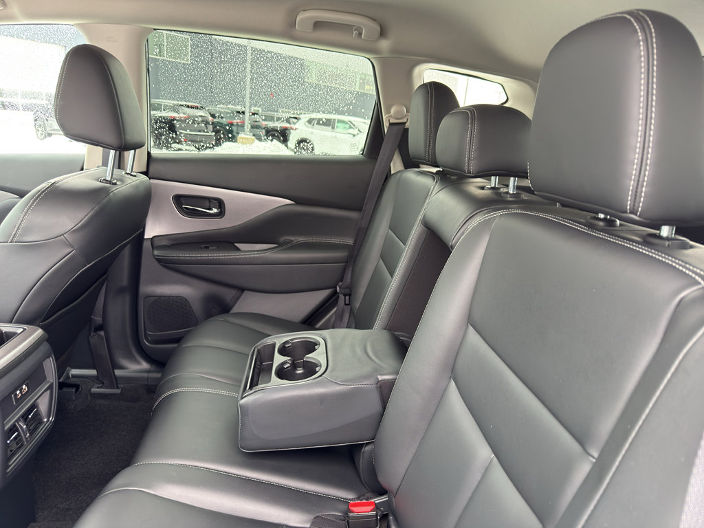 Certified 2024 Nissan Murano SV w/ SV Midnight Edition Package image 33