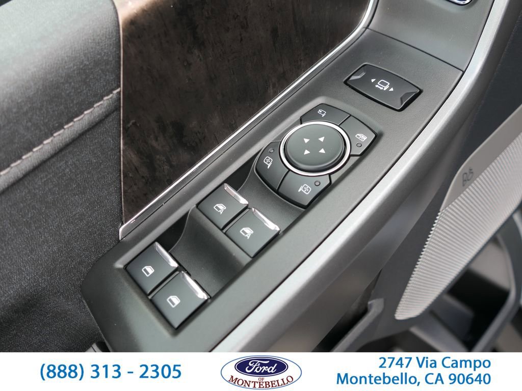 New 2026 Ford F250 Lariat w/ Black Appearance Package AWD/4WD image 22