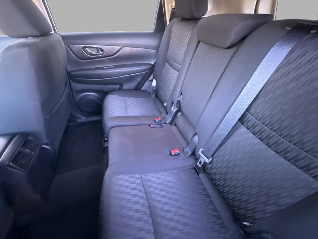 Used 2020 Nissan Rogue SV AWD/4WD image 14