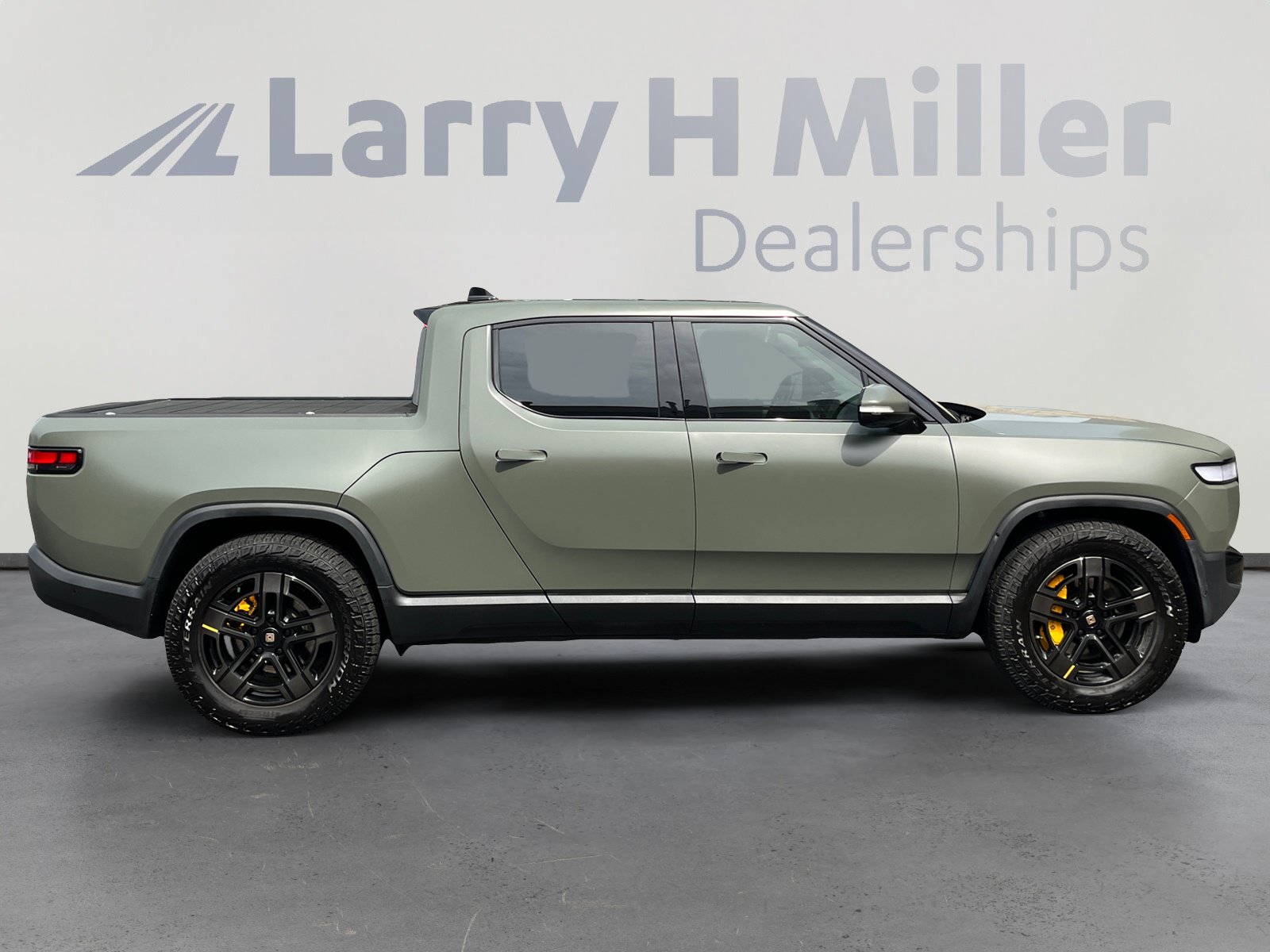 Used 2022 Rivian R1T Launch Edition AWD/4WD image 6
