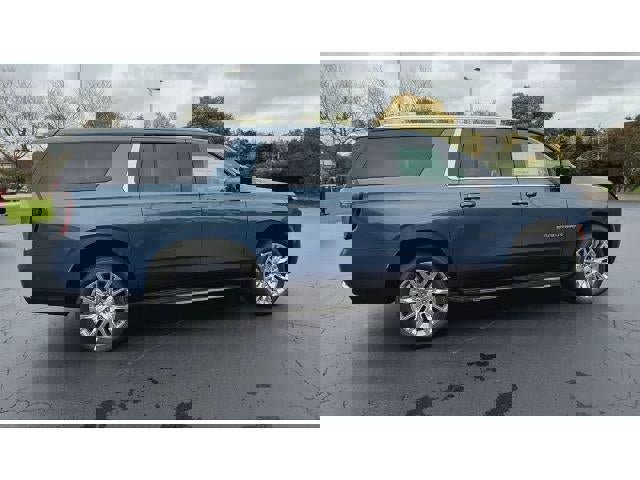 New 2026 Chevrolet Suburban LT w/ Comfort Package image 9