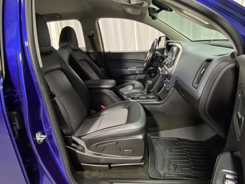 Used 2017 Chevrolet Colorado Z71 AWD/4WD image 30