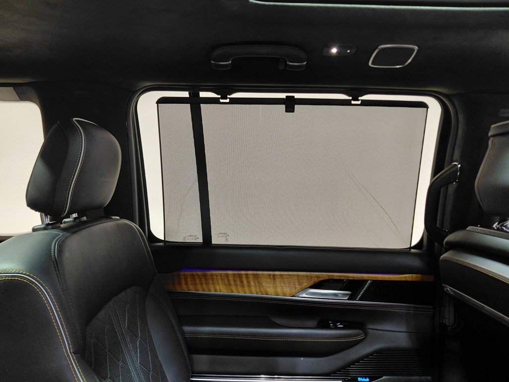 Used 2022 Jeep Grand Wagoneer Series III image 6