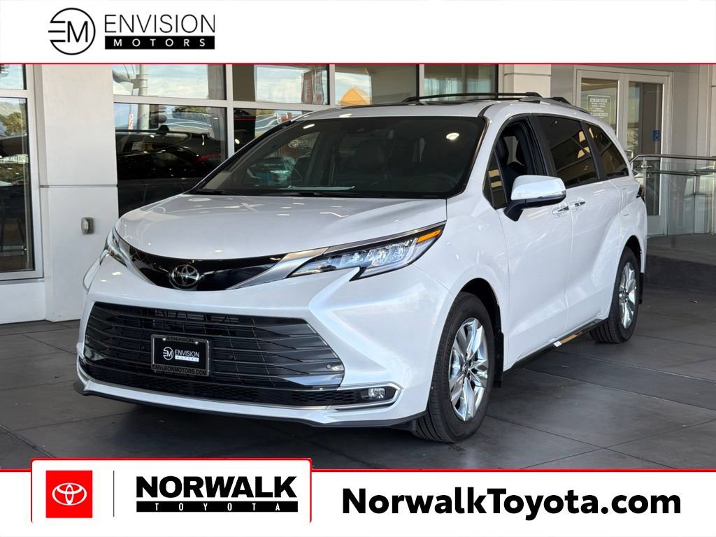 New 2026 Toyota Sienna Limited