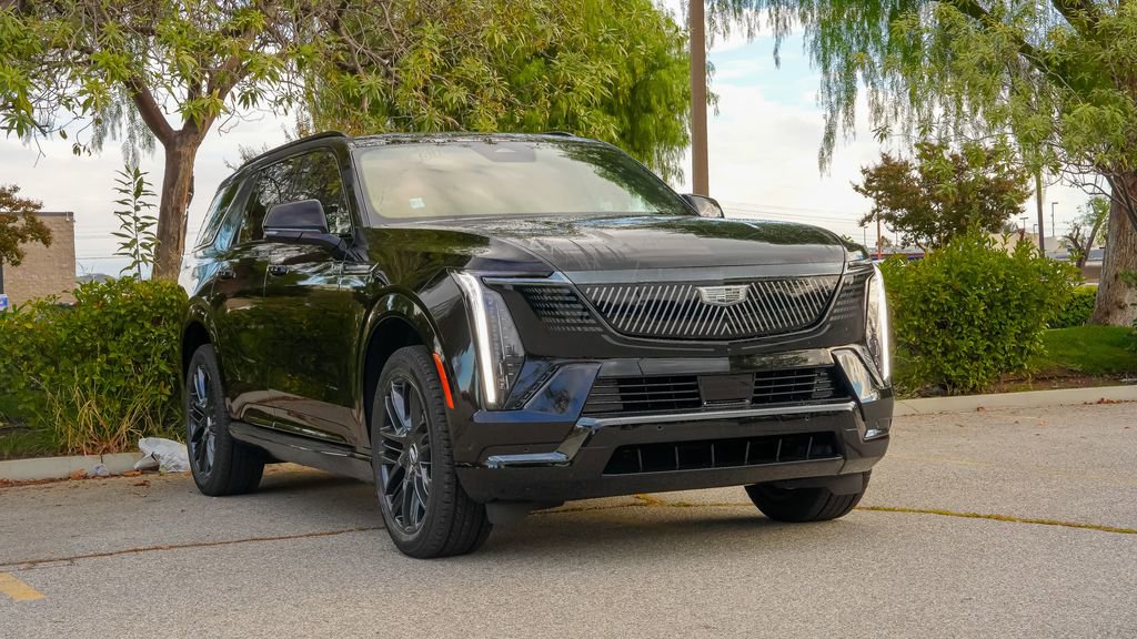 New 2026 Cadillac Escalade IQL Sport 1 w/ LPO, ONYX Package image 5