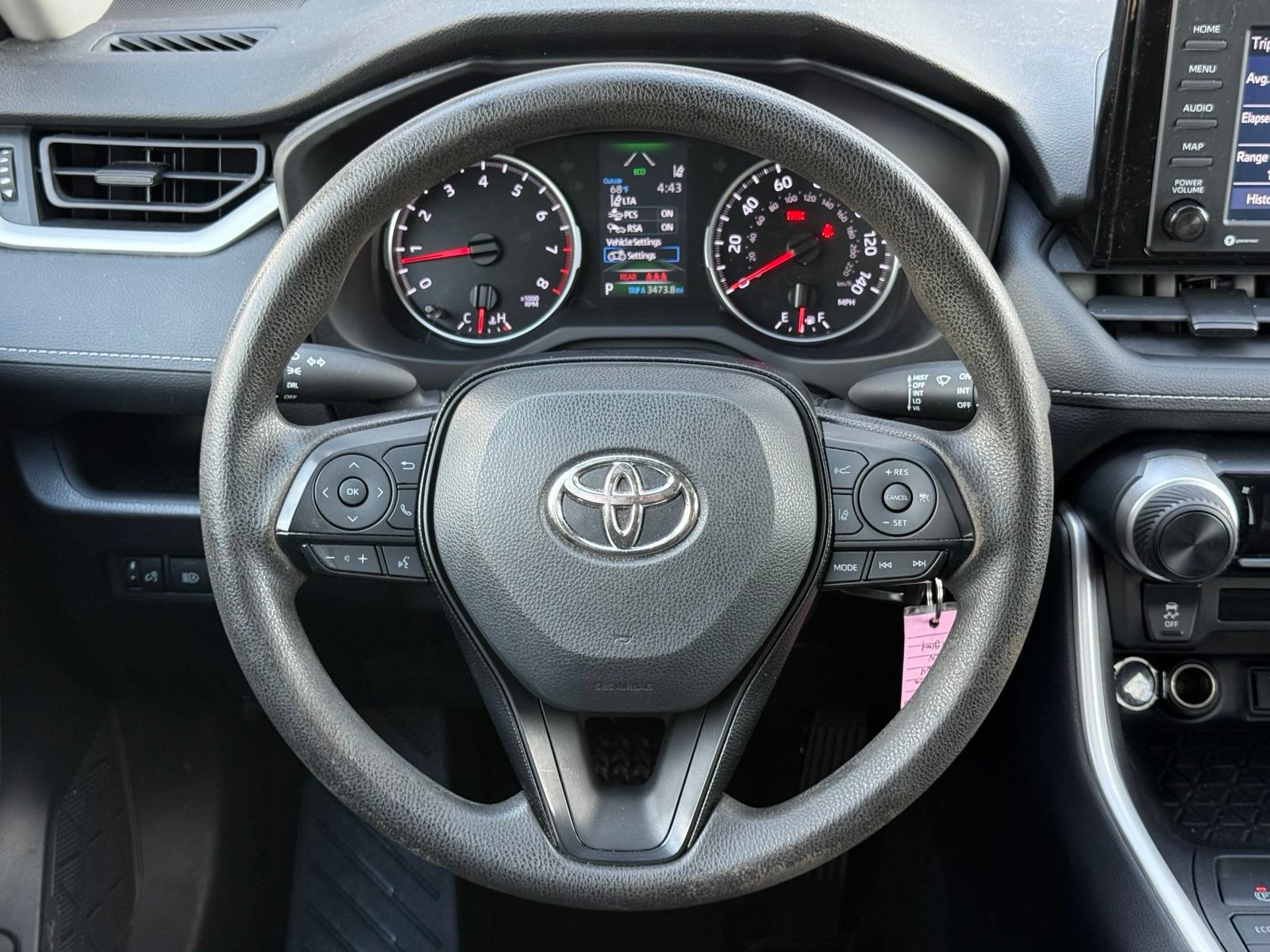 Used 2021 Toyota RAV4 LE AWD/4WD image 26