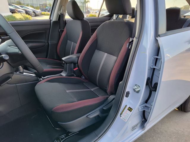 New 2025 Nissan Versa SR w/ Trunk Package image 7