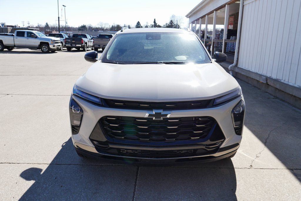New 2026 Chevrolet Trax ACTIV w/ Sunroof Package image 3