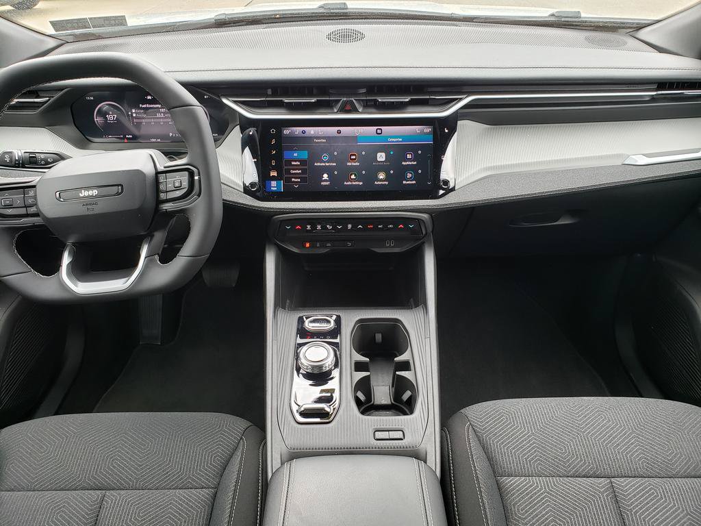 New 2026 Jeep Cherokee Laredo AWD/4WD image 15
