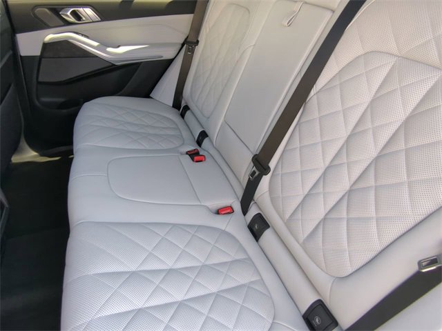 New 2026 BMW X5 xDrive40i w/ M Sport Package image 16